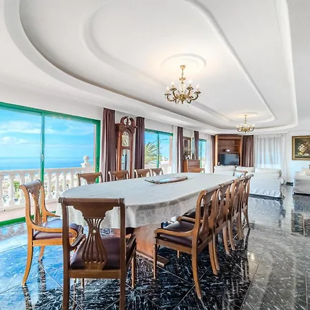 Authentic Canarian With Pool And Ocean Views *