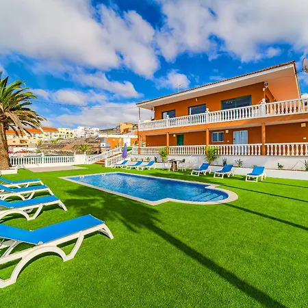 Authentic Canarian With Pool And Ocean Views *