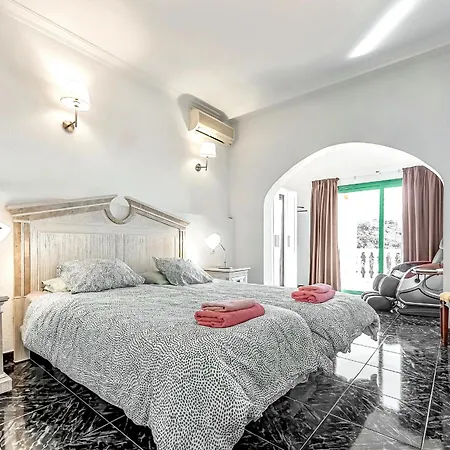 Authentic Canarian With Pool And Ocean Views Villa *
