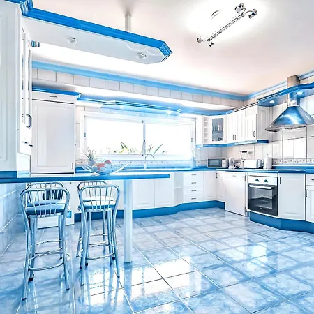 Authentic Canarian With Pool And Ocean Views Villa Los Menores