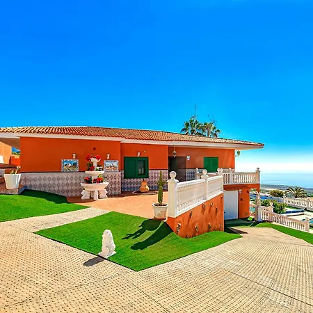 Authentic Canarian With Pool And Ocean Views